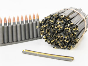 Military Issue 5.56 Stripper Clips - 100ct with 2 spoons